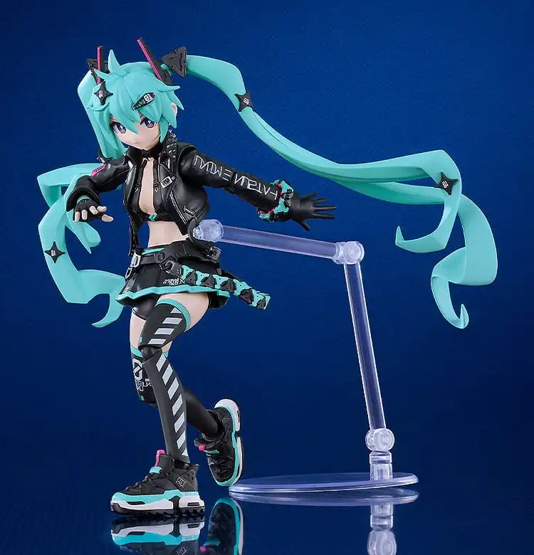 Character Vocal Series 01: Hatsune Miku Plamatea Plastic Model Kit Hatsune Miku: Chuocho Tactical Craft Ver. 15 cm